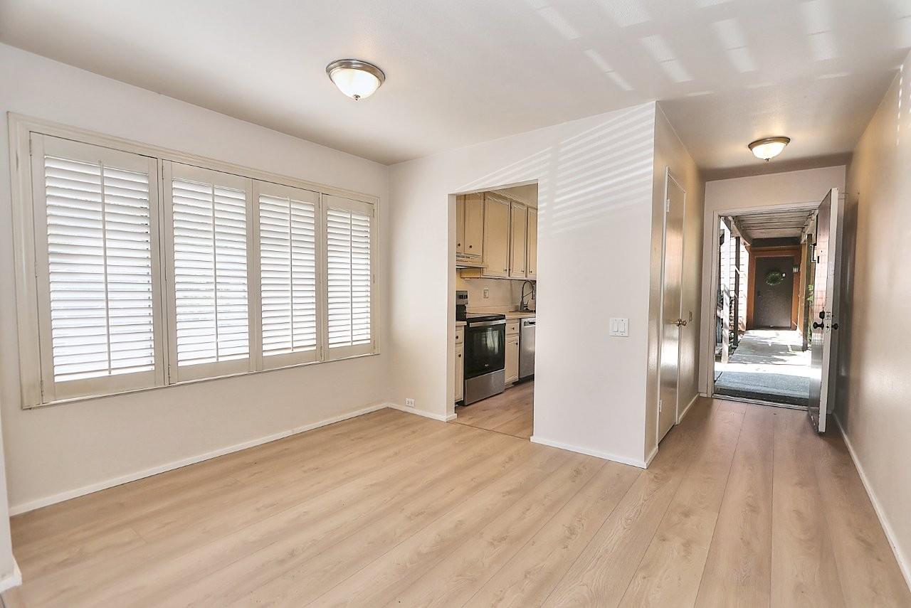 722 Woodside Lane 1