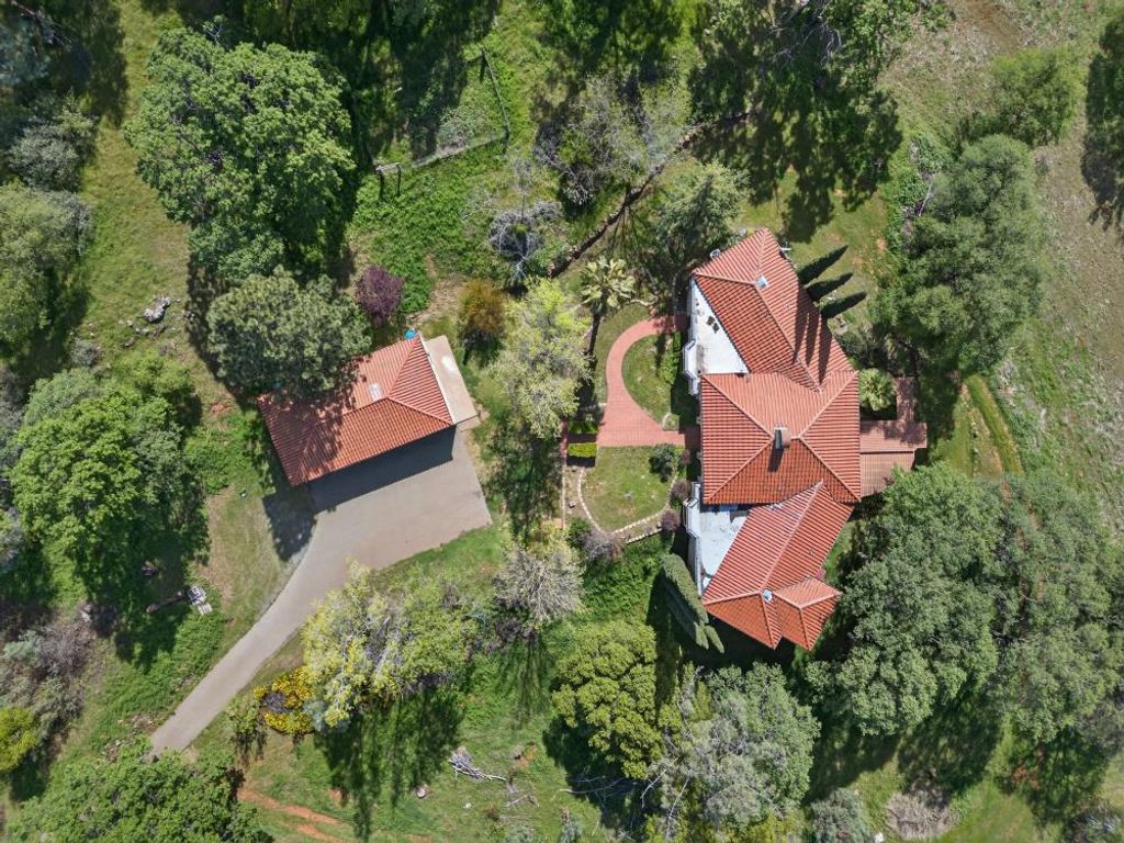 Photo of 11717 Mourning Dove, Browns Valley, CA 95918 (MLS # 226030899)