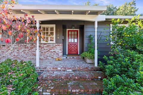 2539 Rollingwood Drive Napa CA 94558