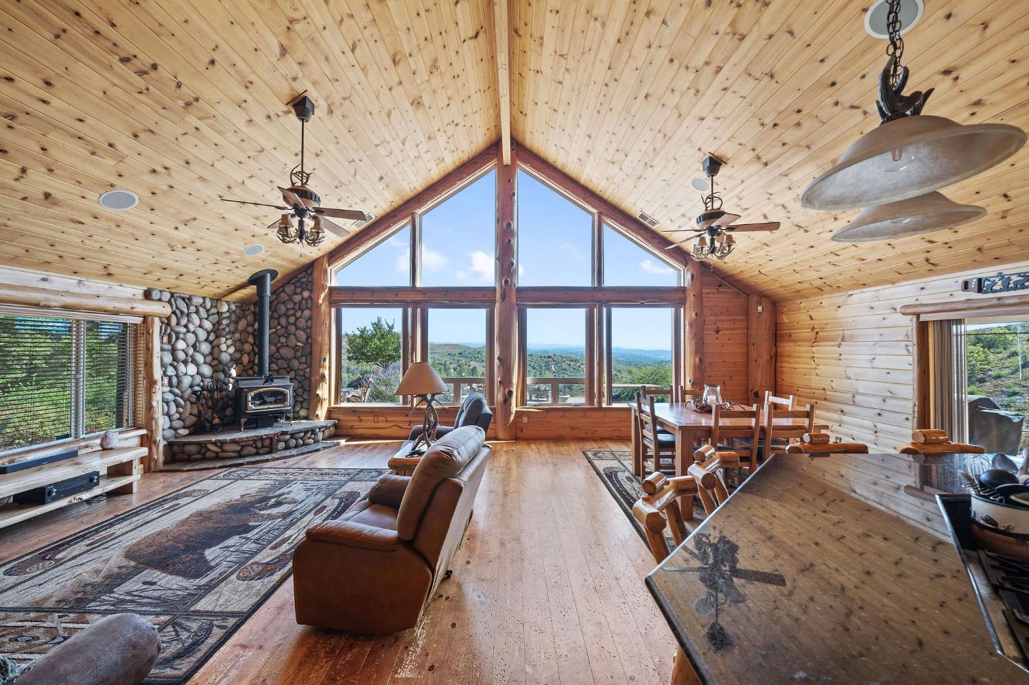 6800 W Murray Creek Road