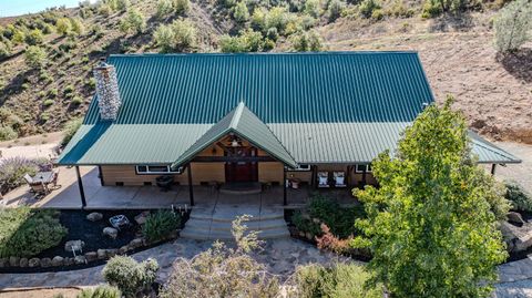 6800 W Murray Creek Road Mountain Ranch CA 95246