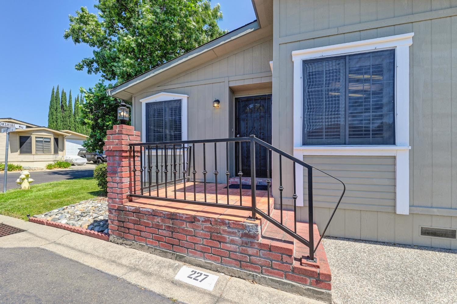 227 lafayette 227