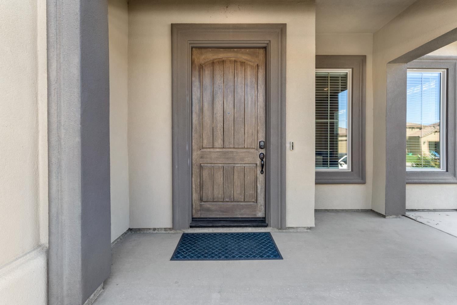 8738 N Bellagio Drive