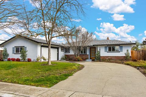 6407 Oakridge Way Sacramento CA 95831