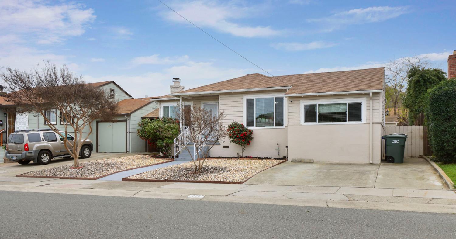 163 Hillcrest Avenue