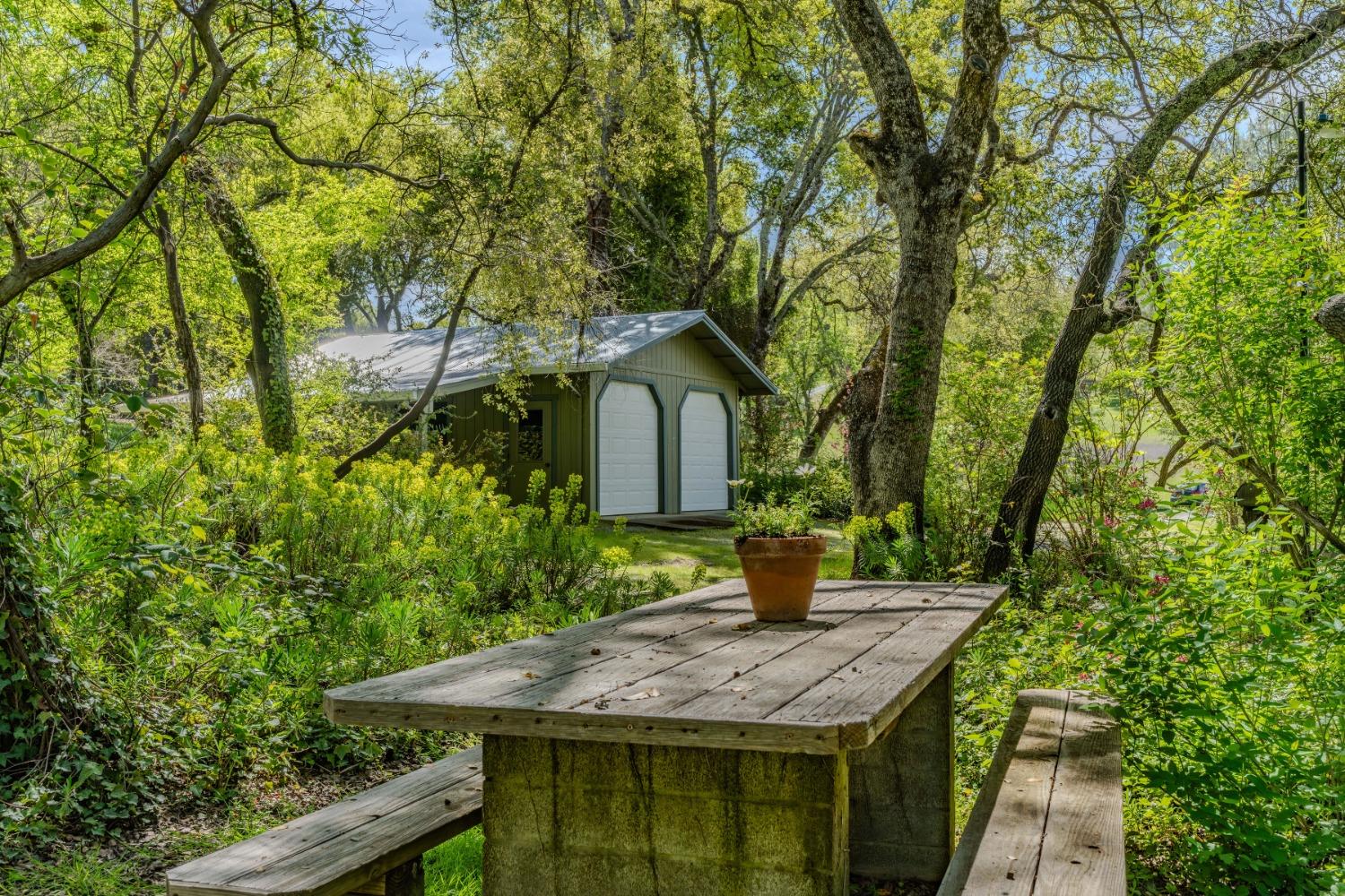 10690 White Oak Road