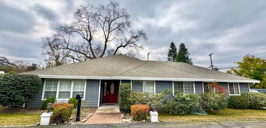 Photo of 5500 Stately Oak Lane, Carmichael, CA 95608 (MLS # 226009135)