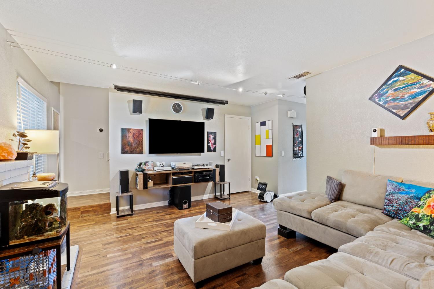 9101 Newhall Drive 43