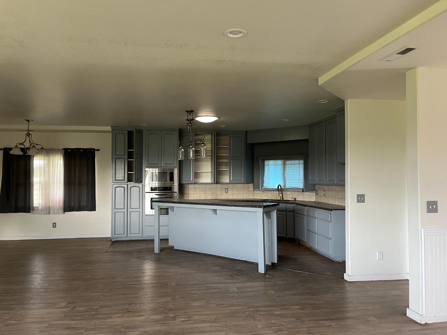 19081 E State Highway 120