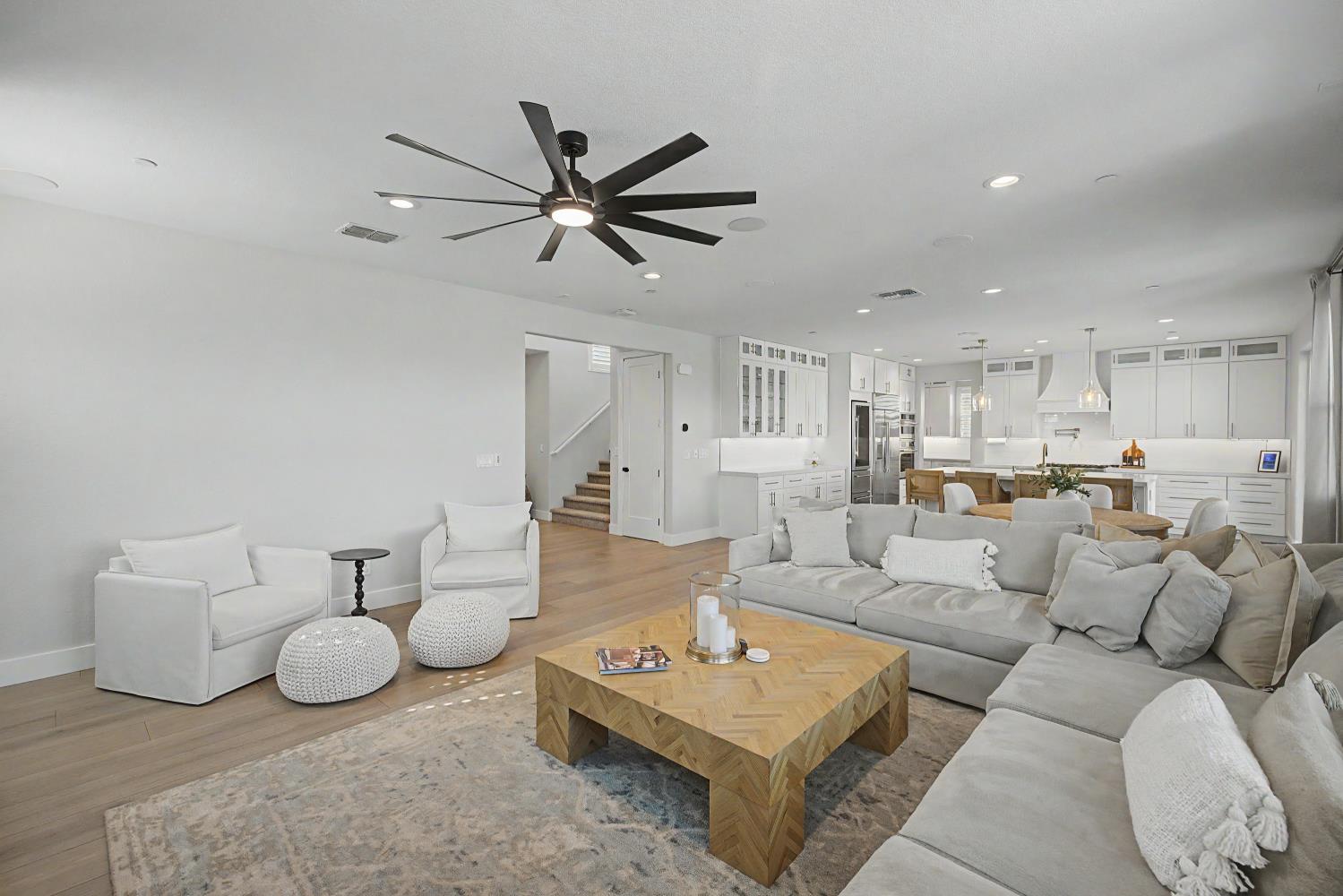 2898 Anastasia Way