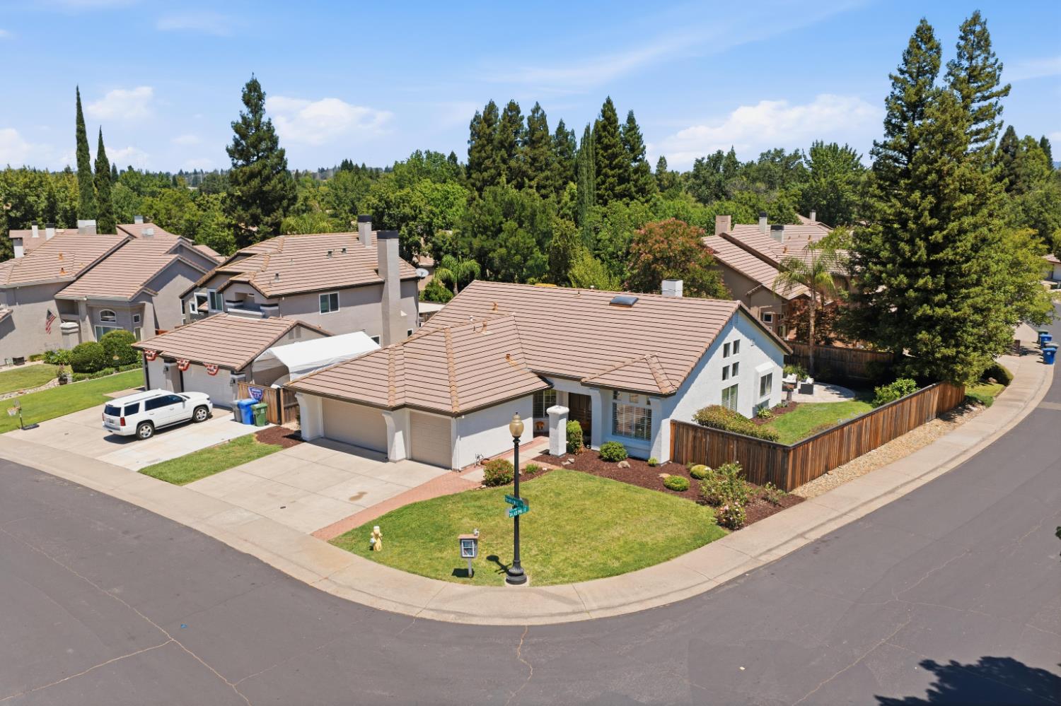 282 Thorndike Way