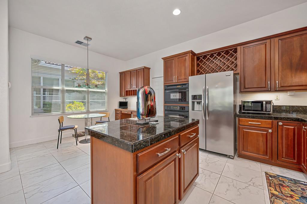 6300 Royal Tern Court