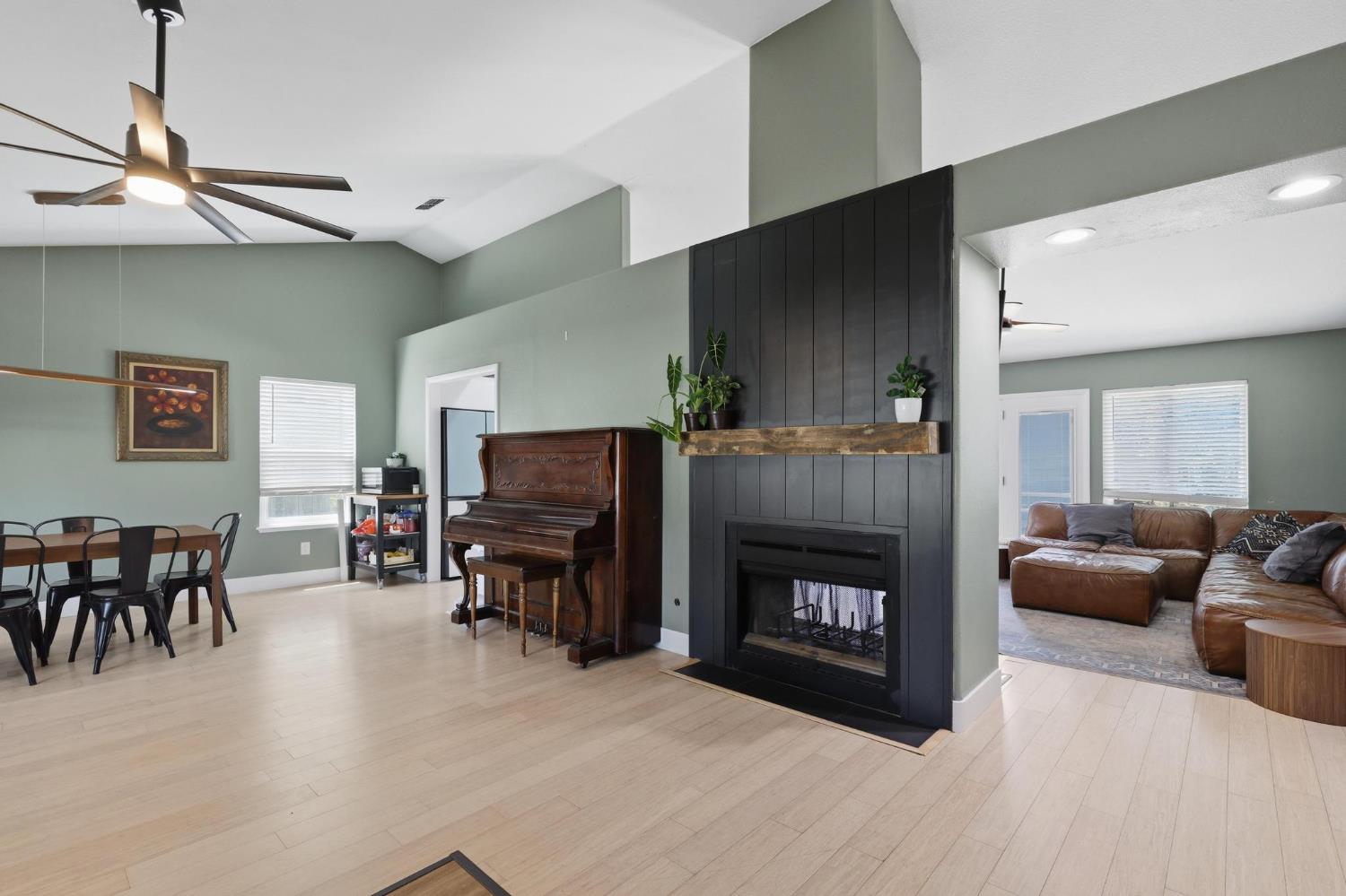 575 Millfront Avenue