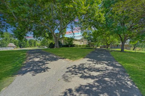 1200 Gold Hill Road Newcastle CA 95658