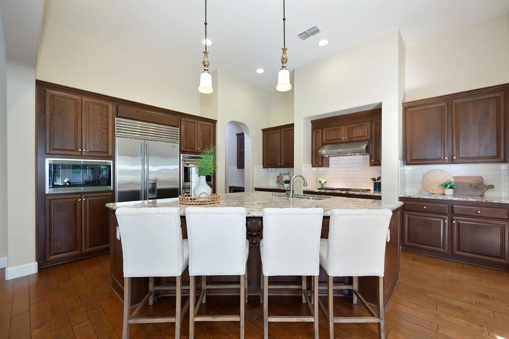 2035 Impressionist Way