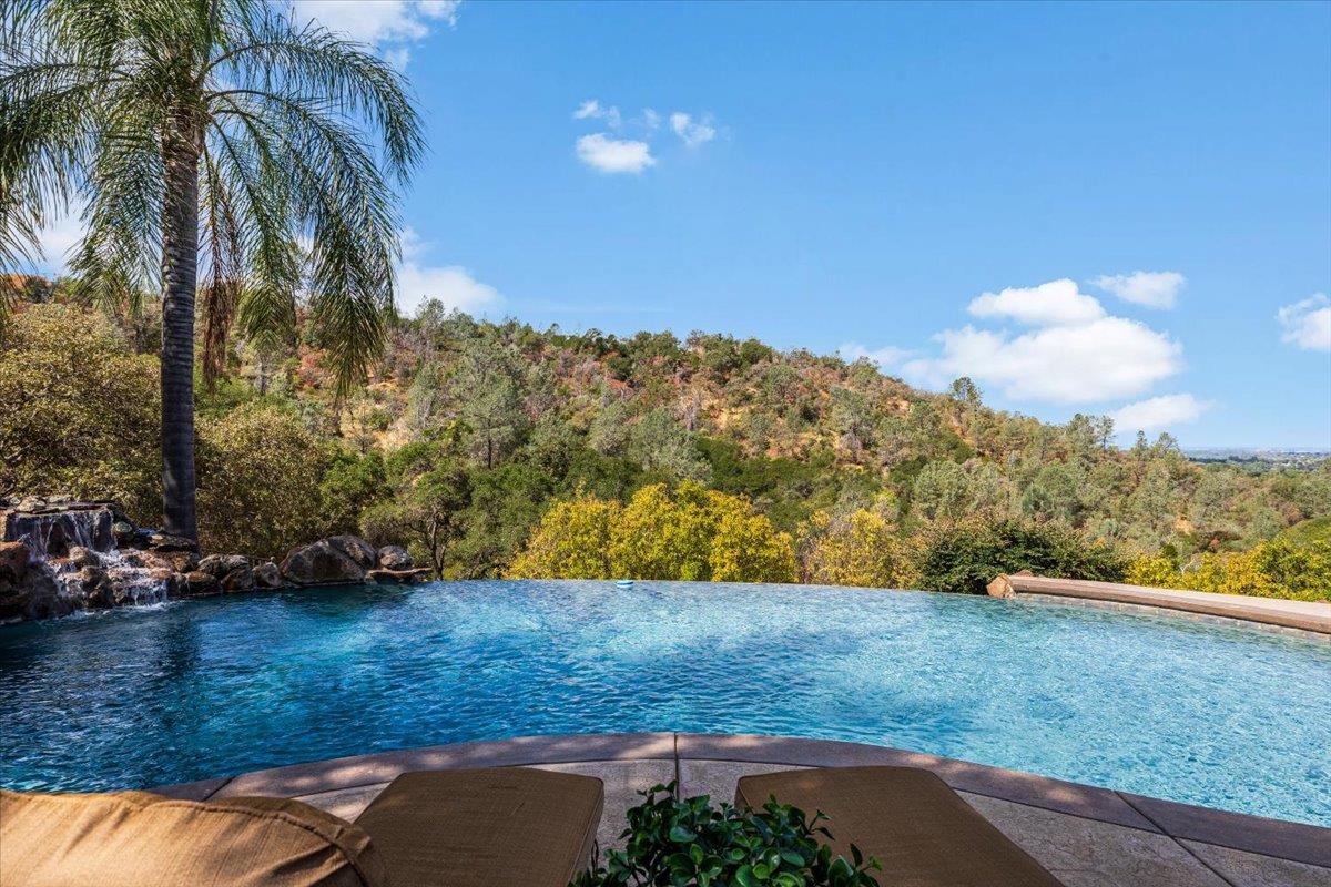 60 Whittington Drive