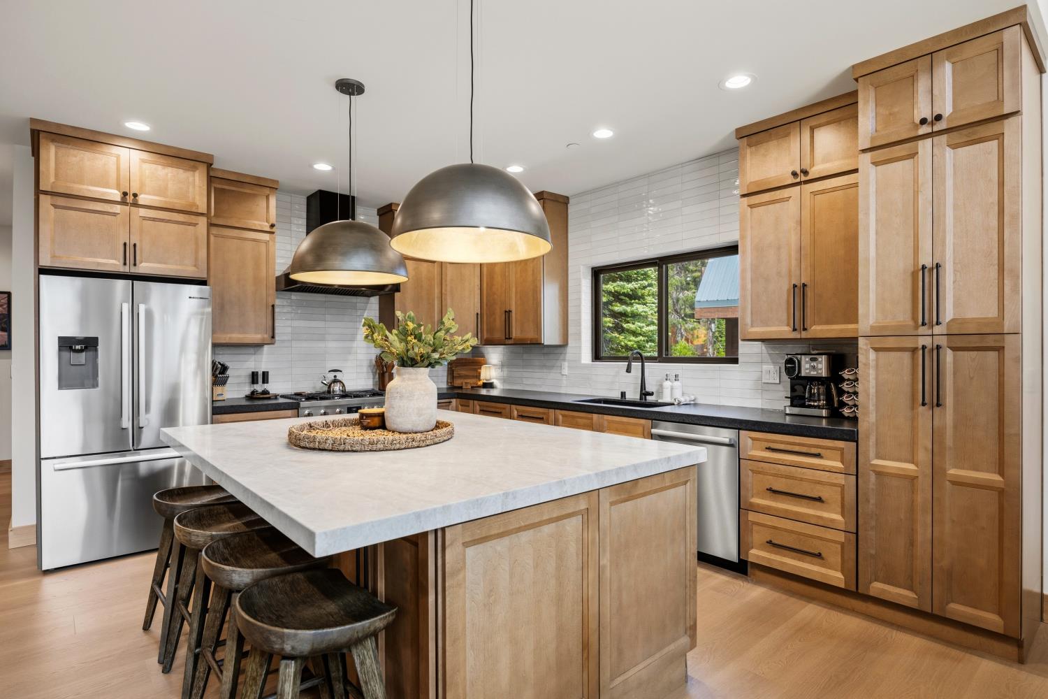 9339 Pahatsi Road