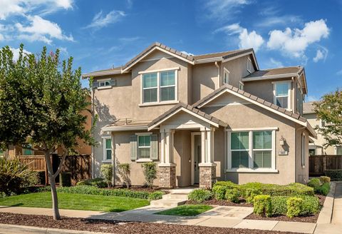 5617 Antique Rose Way Riverbank CA 95367