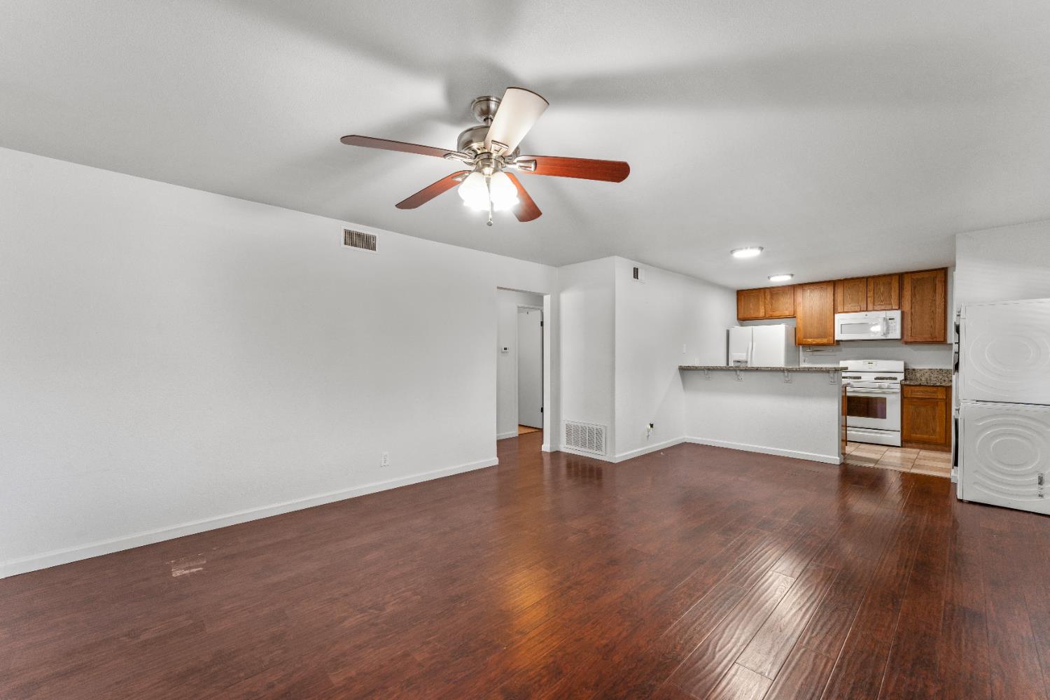 5912 Walerga Road 1