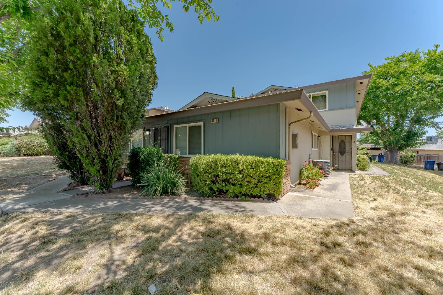 5912 Walerga Road 1