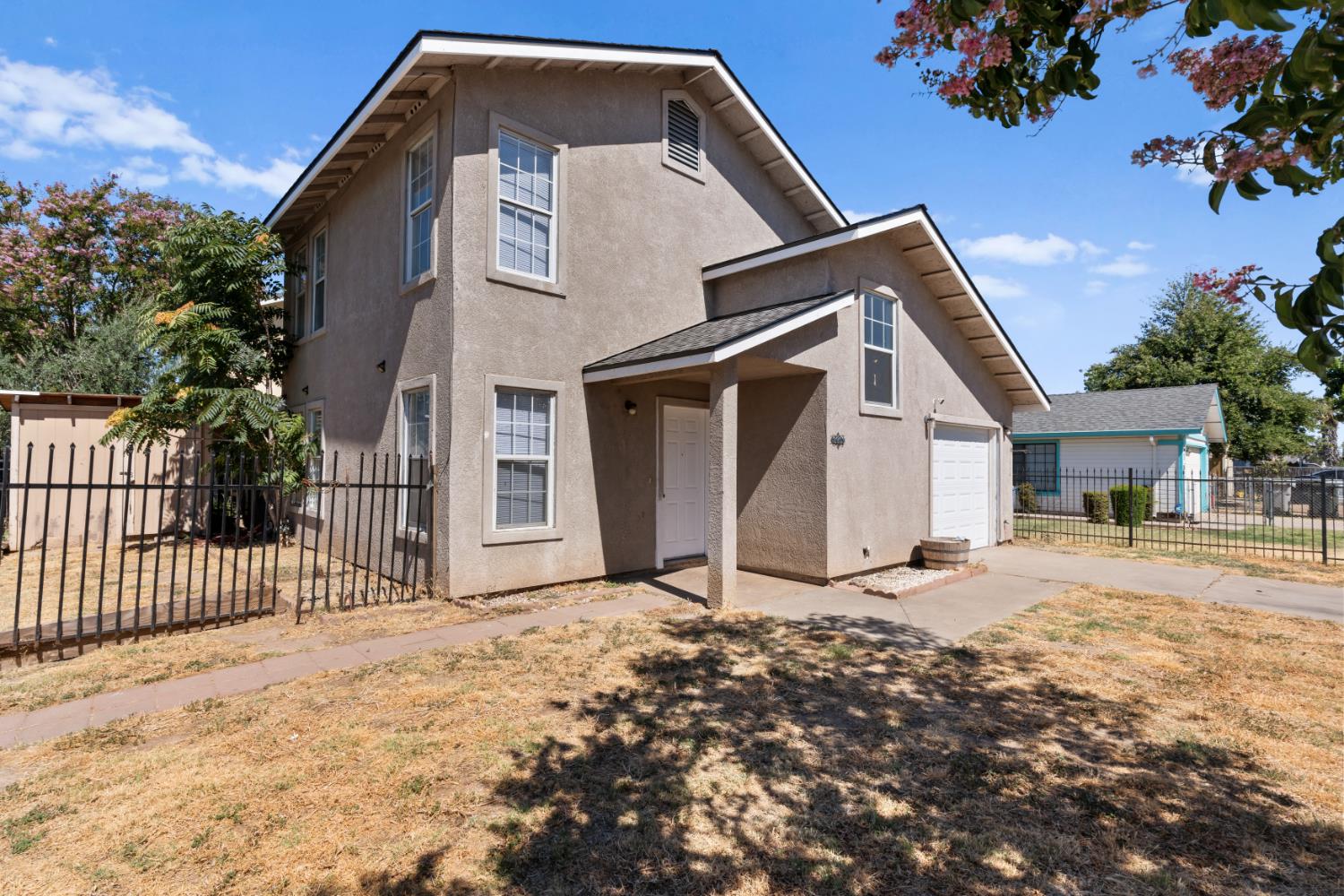 3901 Clay Street