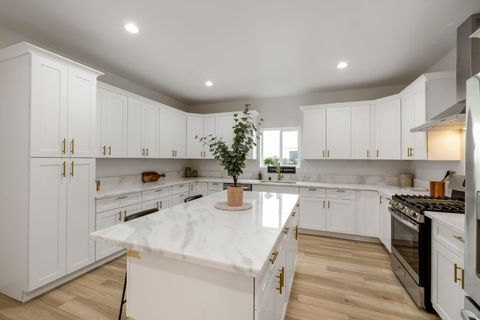 1513 Rowena Way Sacramento CA 95864