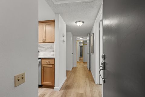 2402 Larkspur Lane Unit 259, Sacramento, CA 95825 - #: 226045369