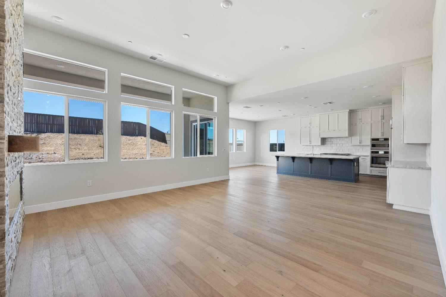 3026 Blackpoint Court