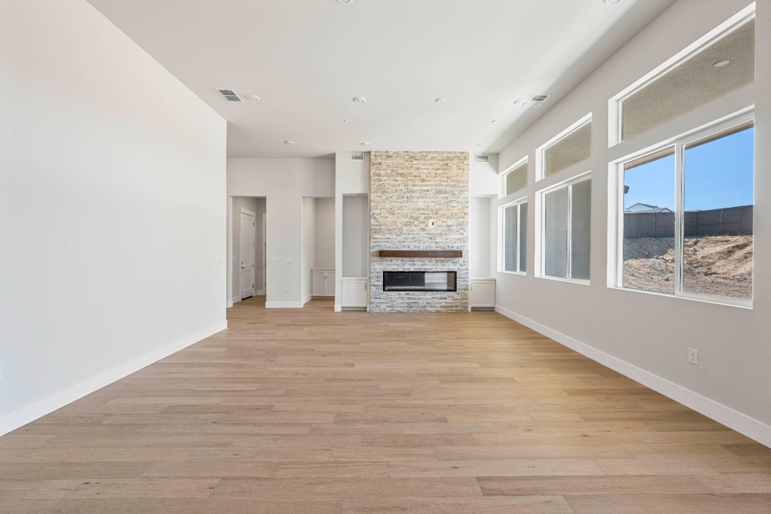 3026 Blackpoint Court