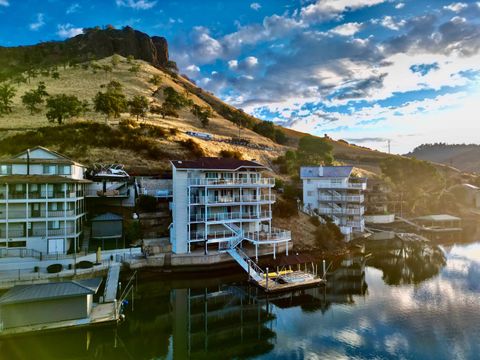 954 Poker Flat Road Copperopolis CA 95228