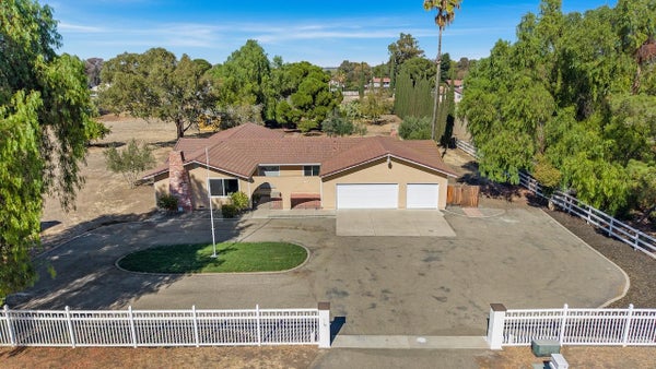 15733 RANCHO RAMON DR, TRACY, CA 95304 - Image f603c6dec60141c6601feb3d7f9be372/3106566449