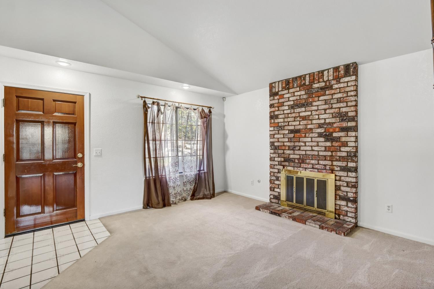 536 Swallow Lane