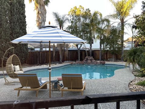 1525 Foxwood Drive Tracy CA 95376