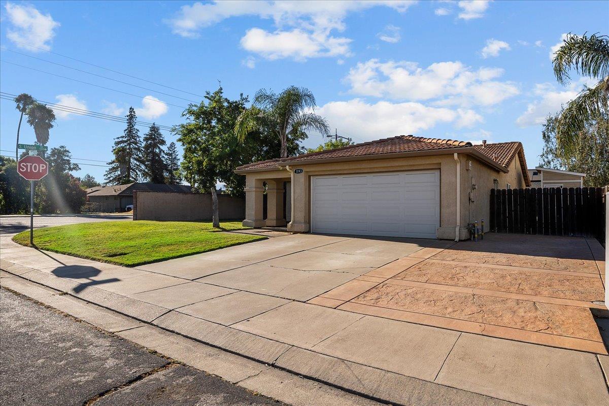 1193 Williams Court