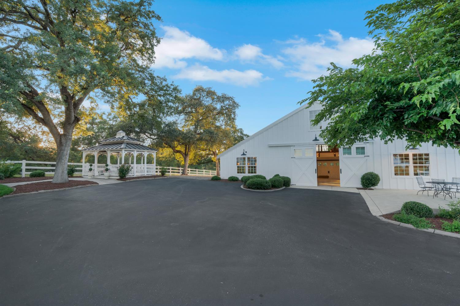 2905 Virginiatown Road