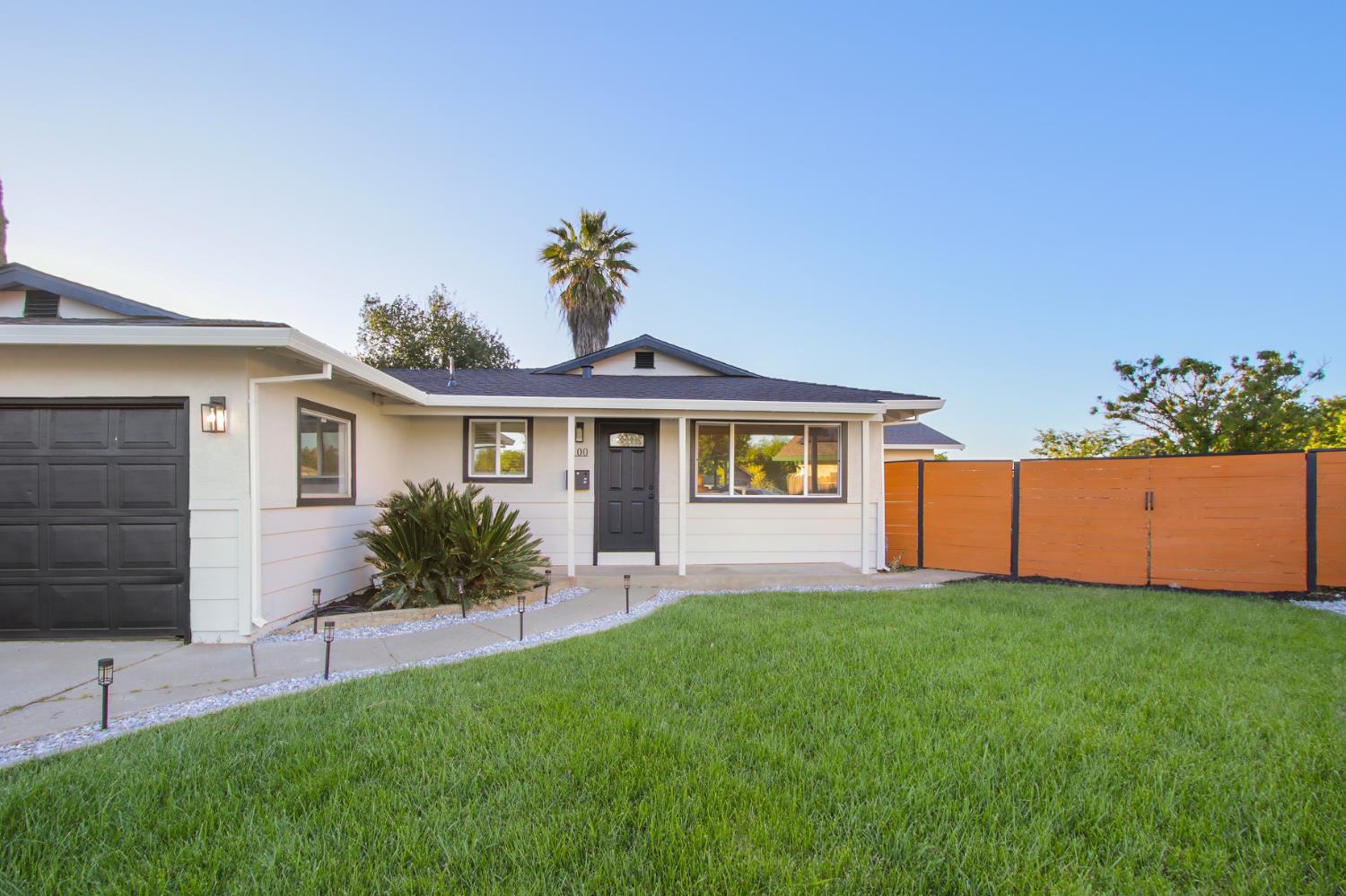 100 Inyo Place