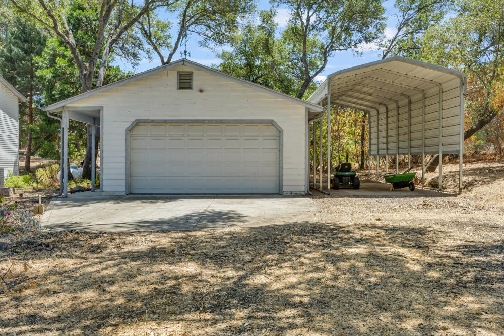 7630 Barnes Lane