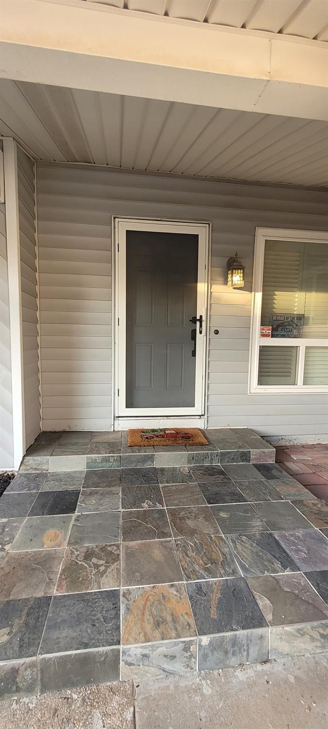 6929 Silverthorne Circle