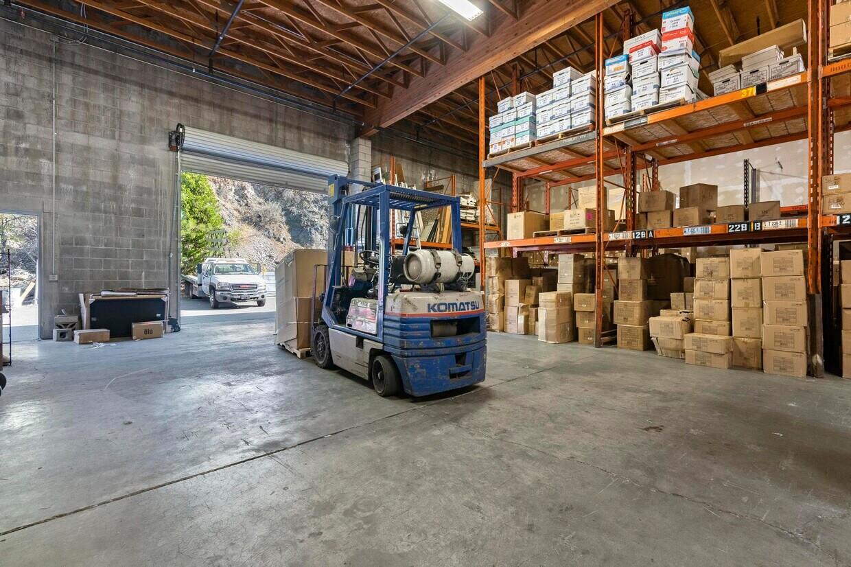 110 Spring Hill Drive 4-5