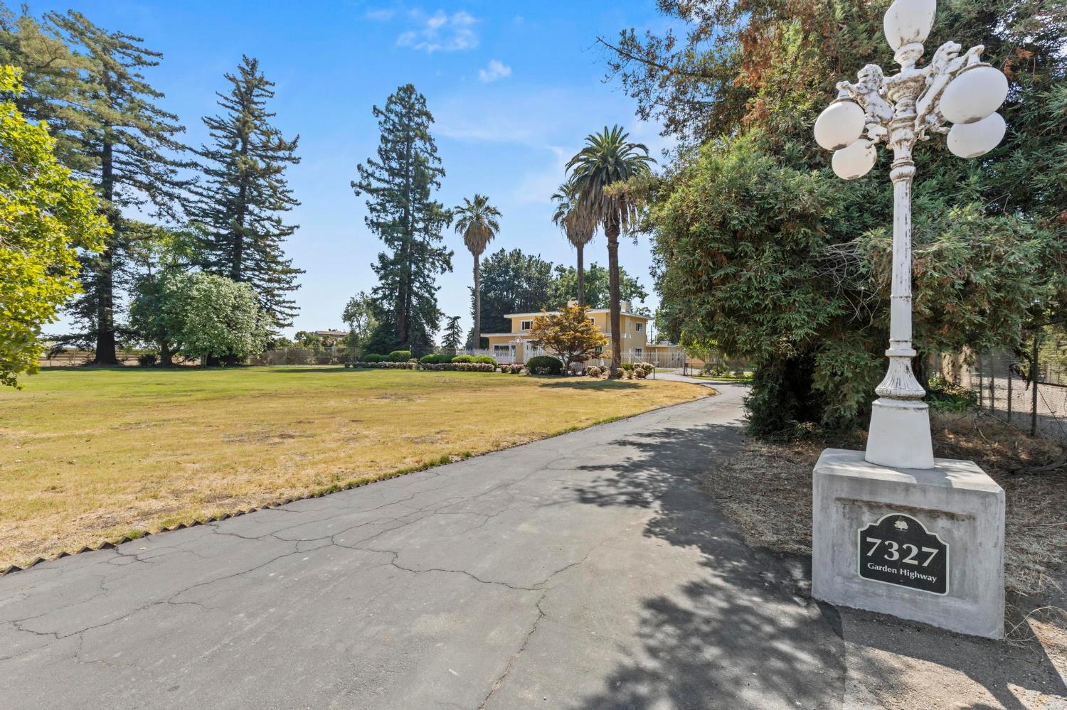 7327 Garden Highway