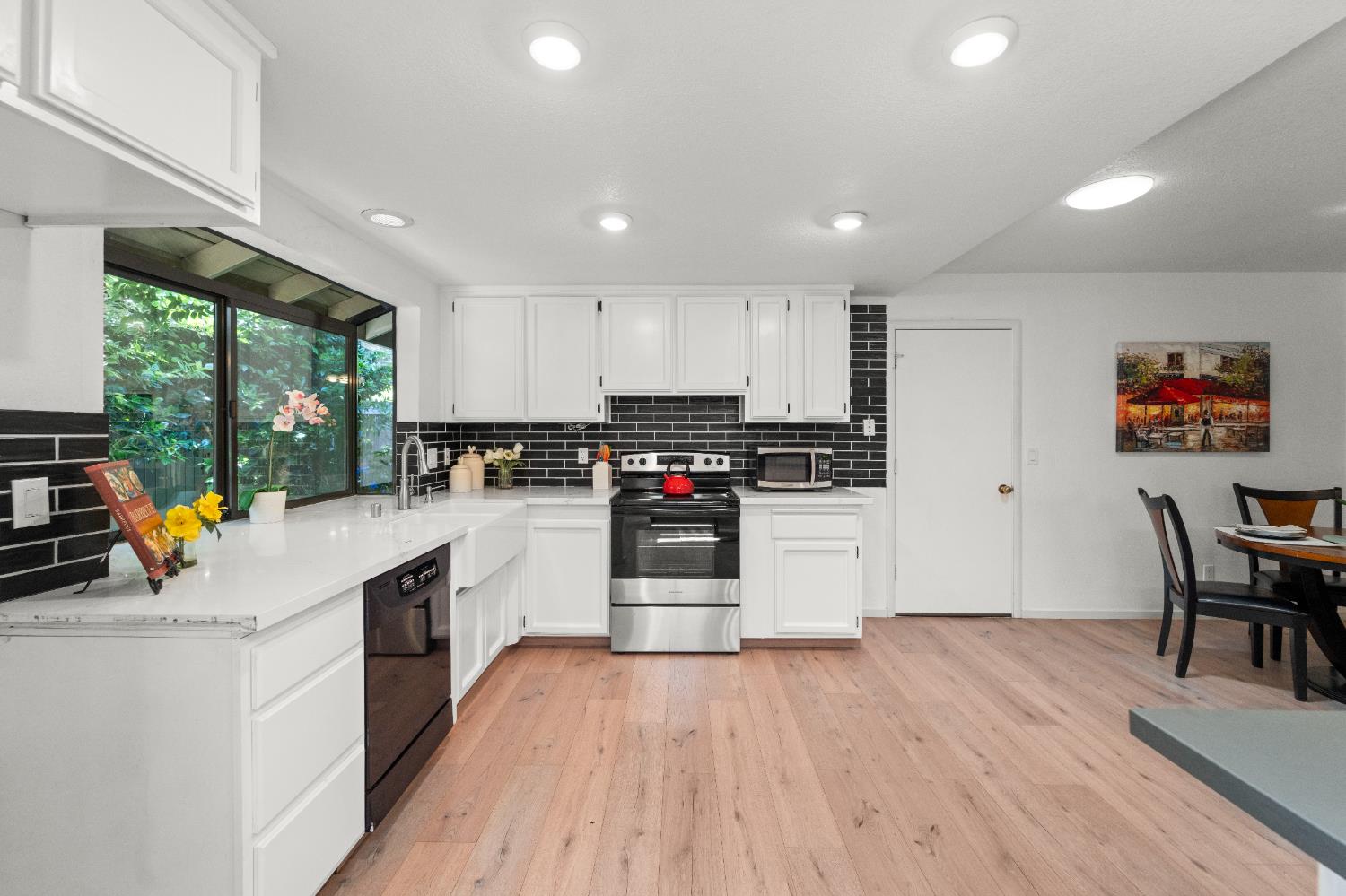 2042 University Park Drive