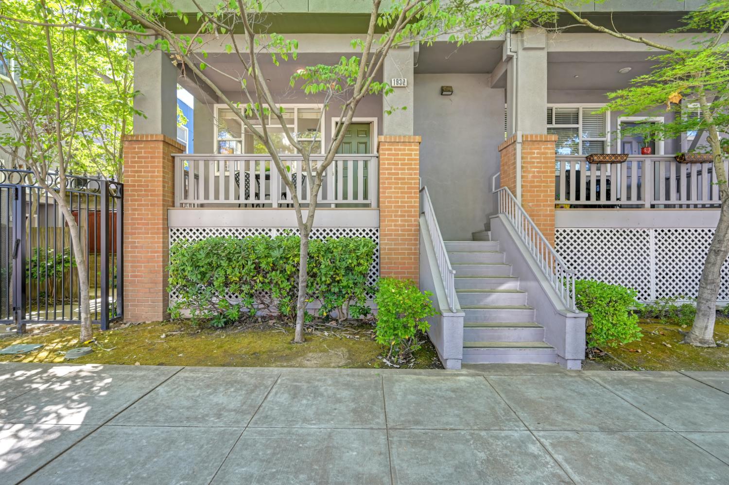 1930 10 Street