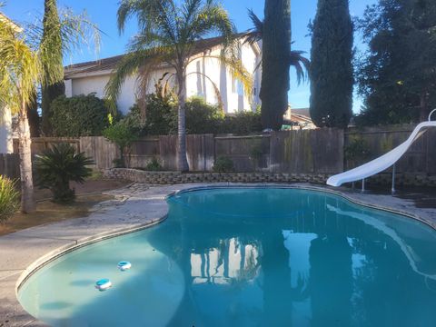 1709 Queensland Avenue Manteca CA 95337