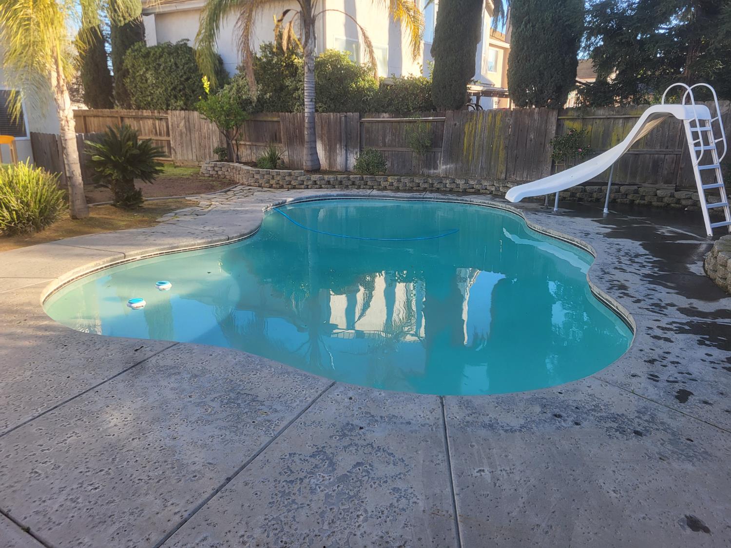 1709 Queensland Avenue