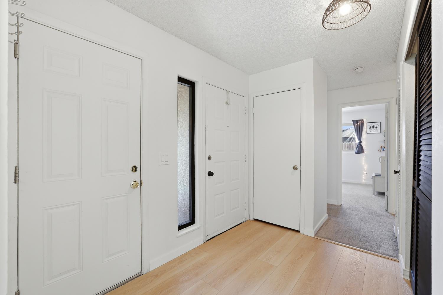 8238 Ferncreek Court