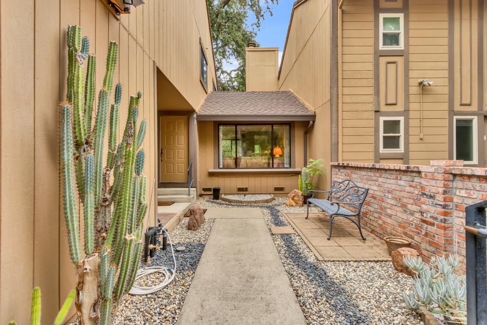 7025 Rancho Mirage Court