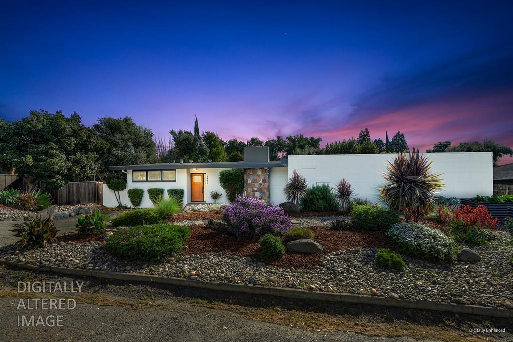 3925 Orangewood Drive