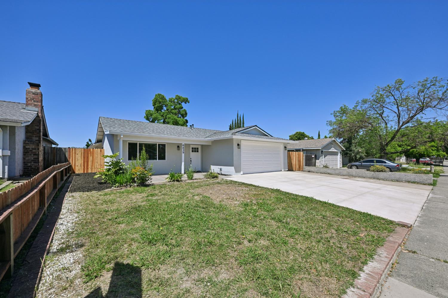 6439 Villa Drive