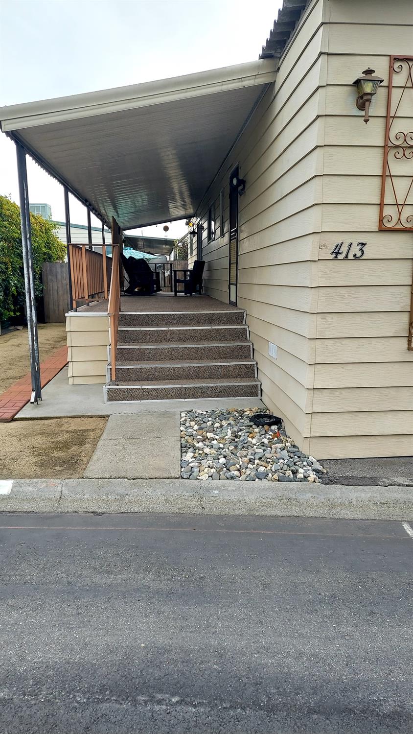 1085 Tasman Drive 413