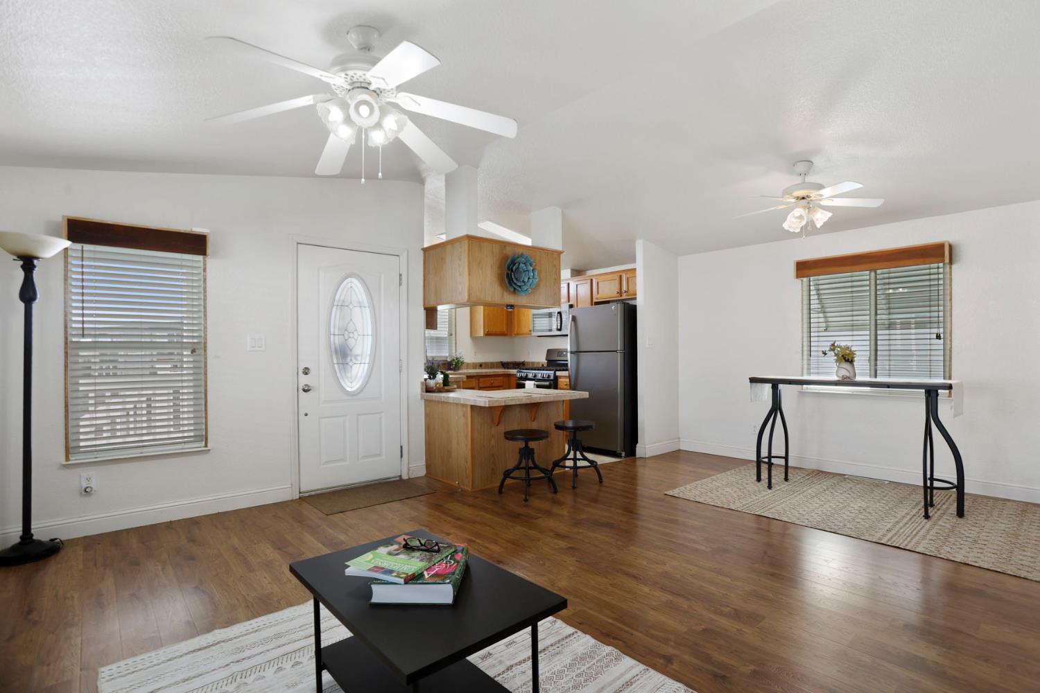 1830 E Yosemite Avenue 186